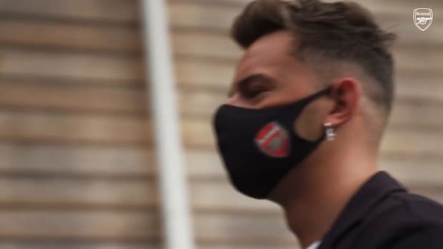 Behind the scenes: Ben White joins Arsenal